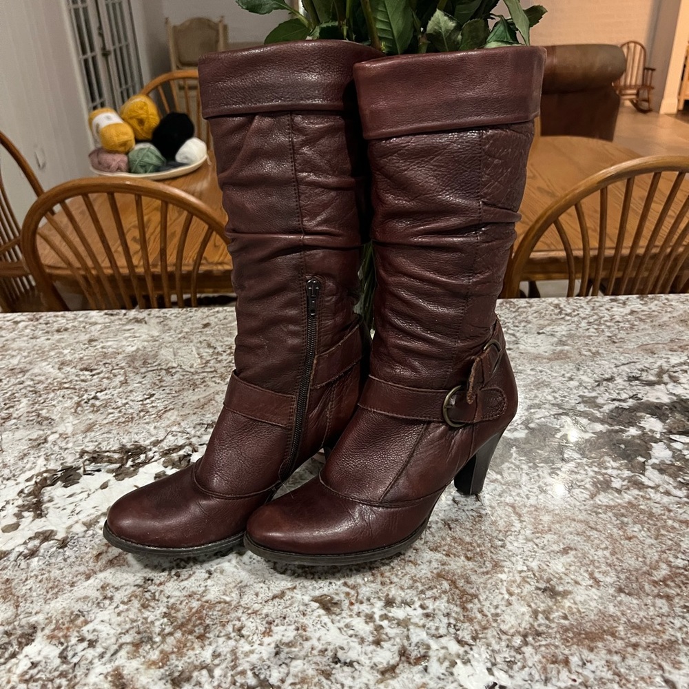 Genuine leather boots